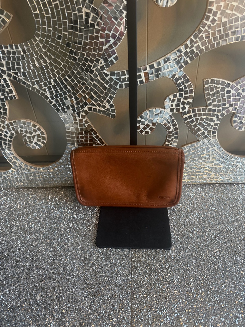 ⭐️Vintage Coach Brown Leather Wristlet Clutch⭐️
